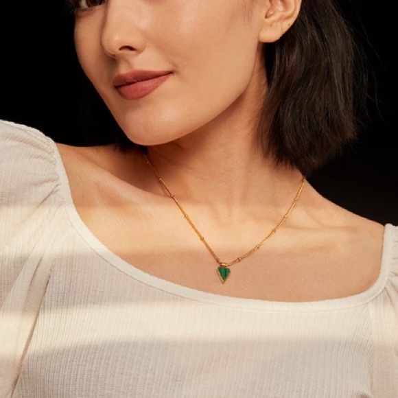 LAST ONE💚18K gold plated malachite necklace - Picture 6 of 6